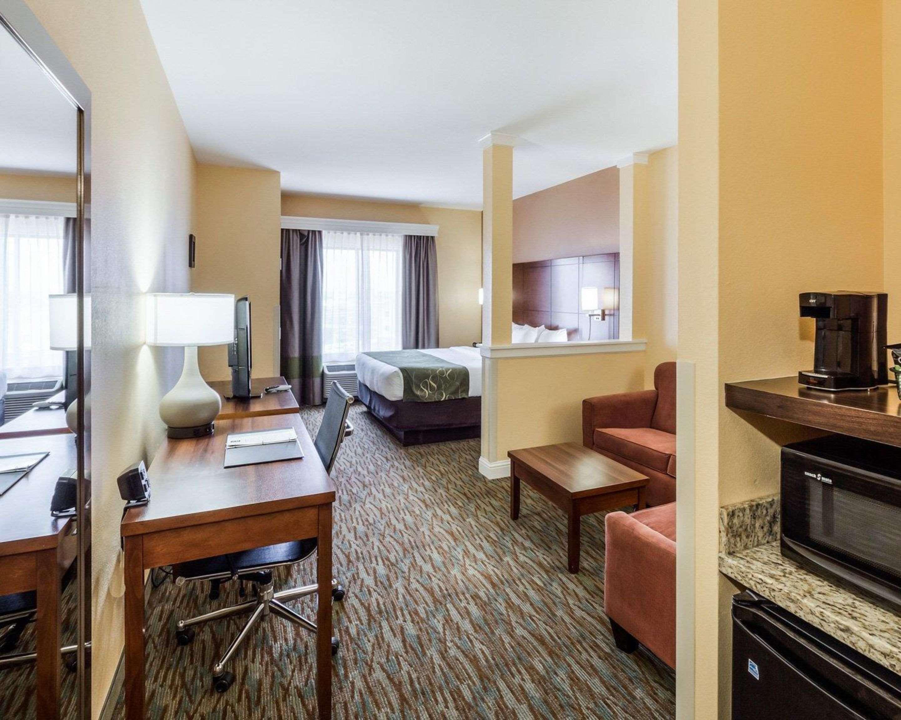 Comfort Suites Cotulla Near I-35 Екстер'єр фото