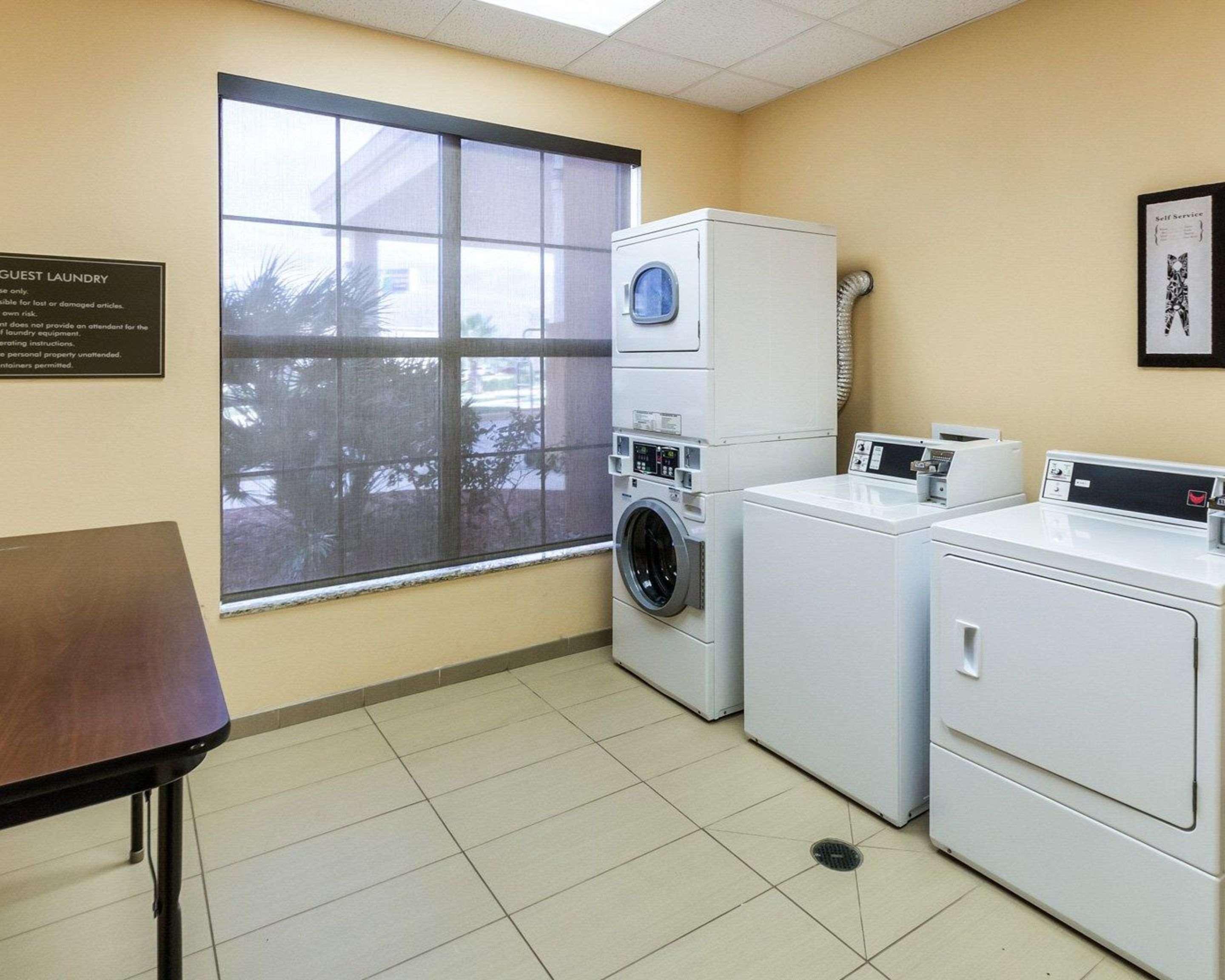 Comfort Suites Cotulla Near I-35 Екстер'єр фото