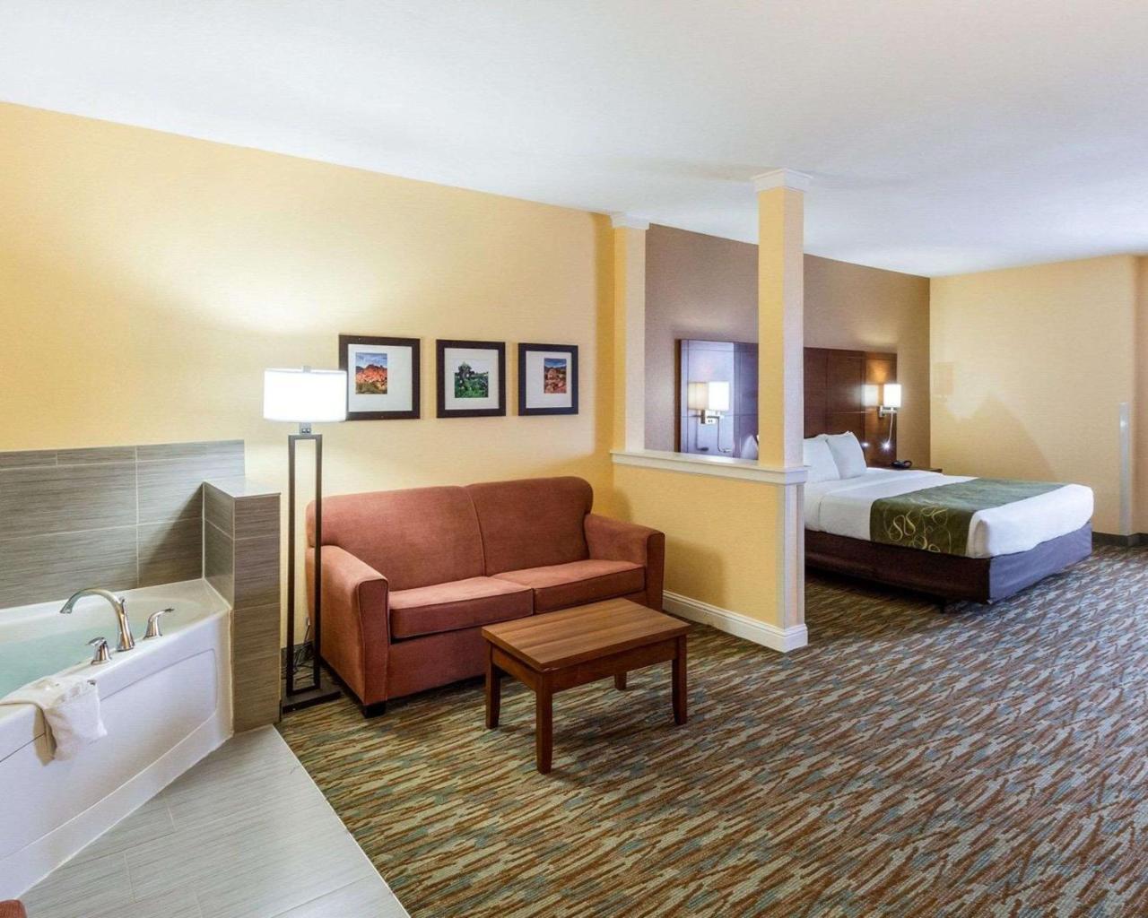 Comfort Suites Cotulla Near I-35 Екстер'єр фото